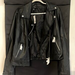 Forever 21Women’s faux Leather Biker Jacket